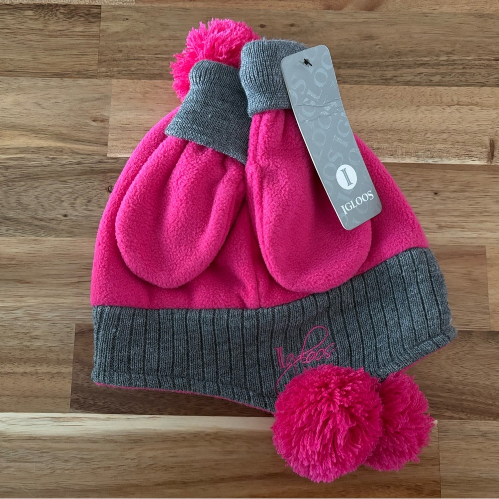 ⭐️ 2/$20 ⭐️ Igloo Touque and Mittens Set